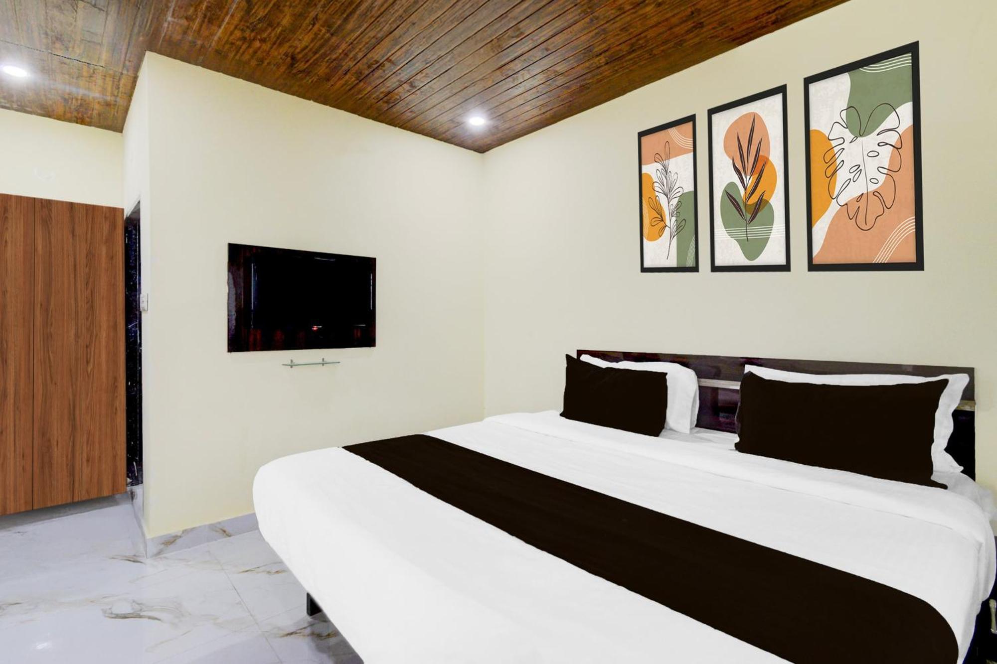 Super Collection O Srisailam Highway Hotel Shamshabad Ngoại thất bức ảnh