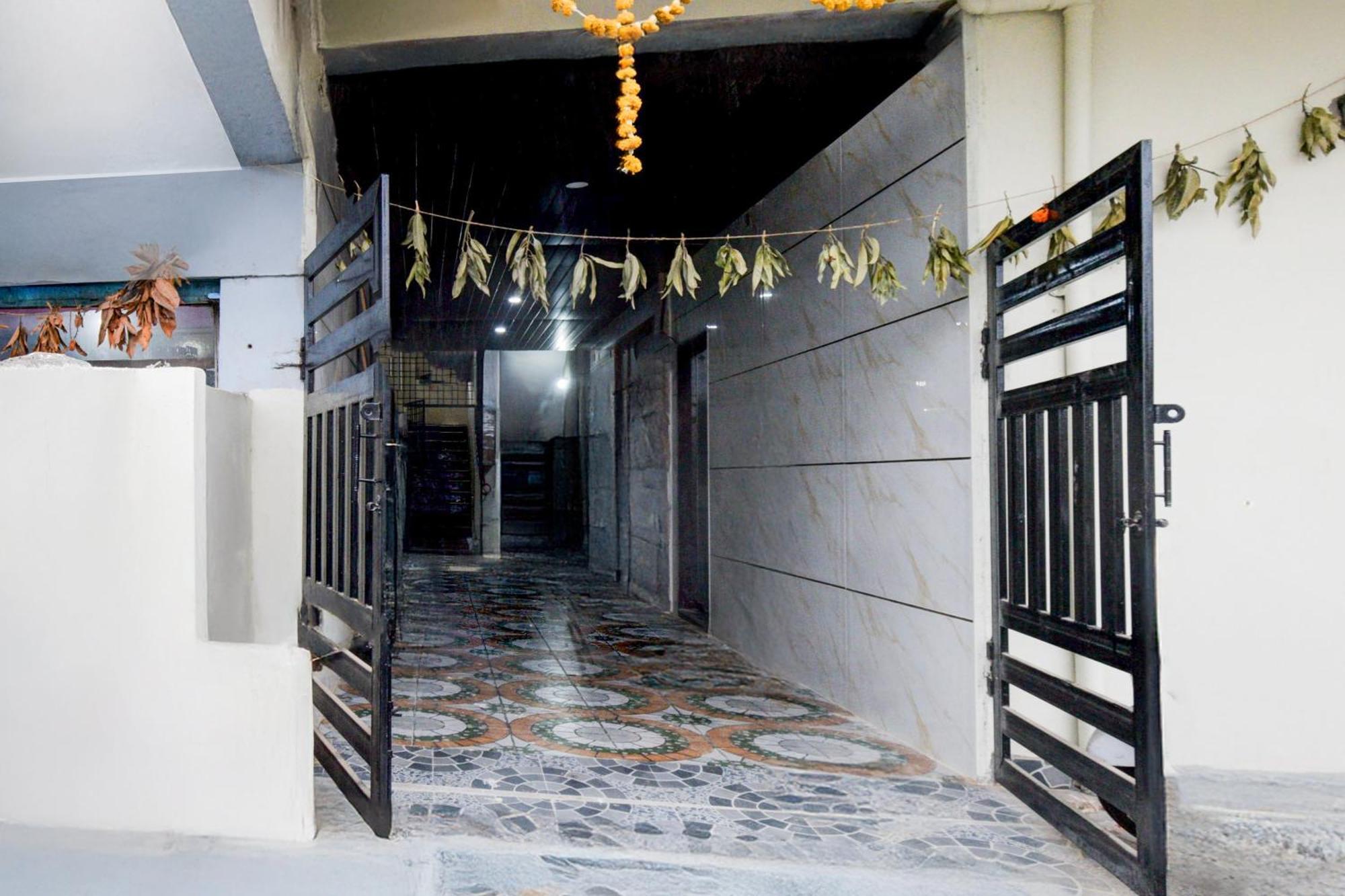 Super Collection O Srisailam Highway Hotel Shamshabad Ngoại thất bức ảnh