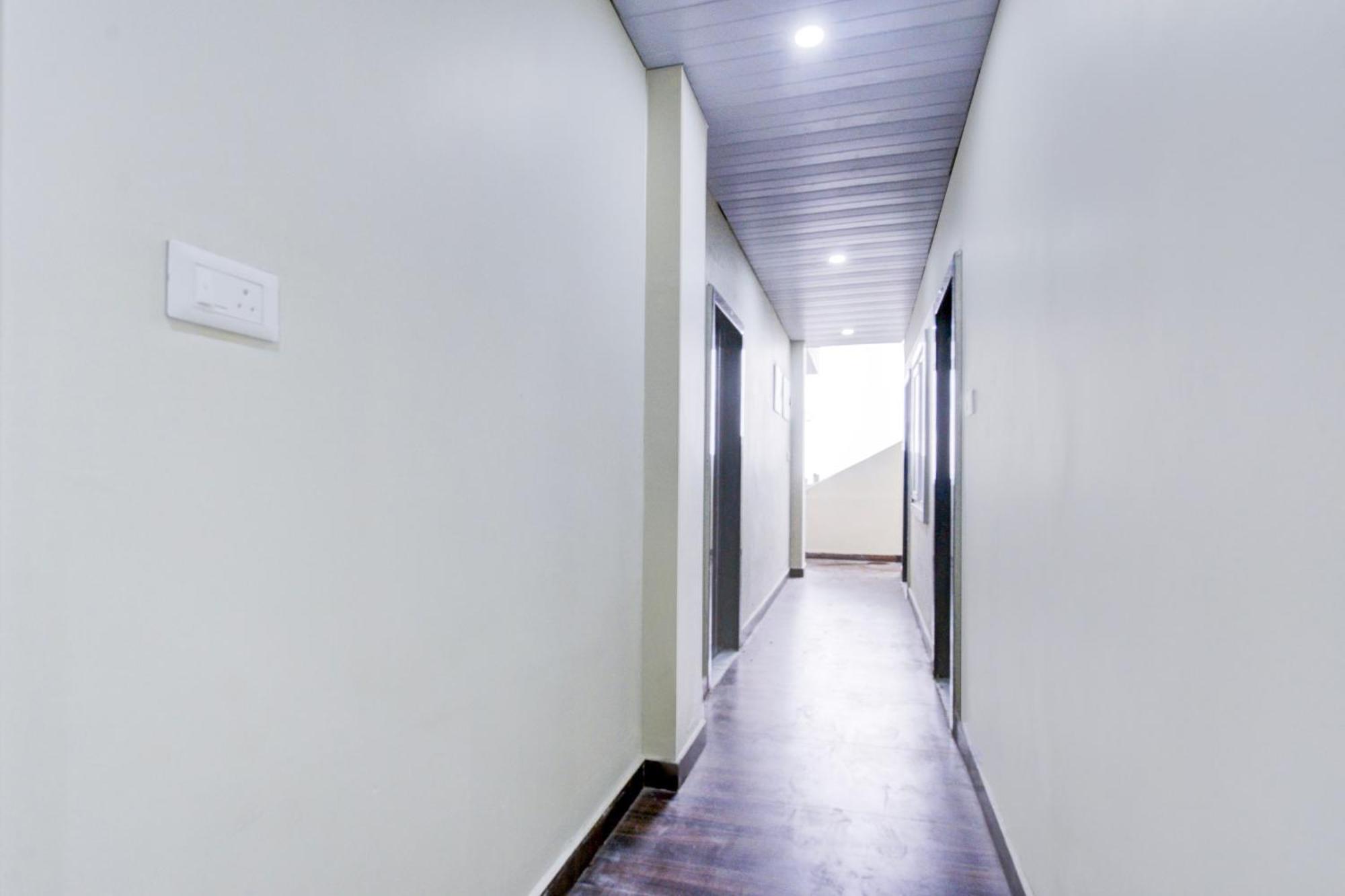 Super Collection O Srisailam Highway Hotel Shamshabad Ngoại thất bức ảnh