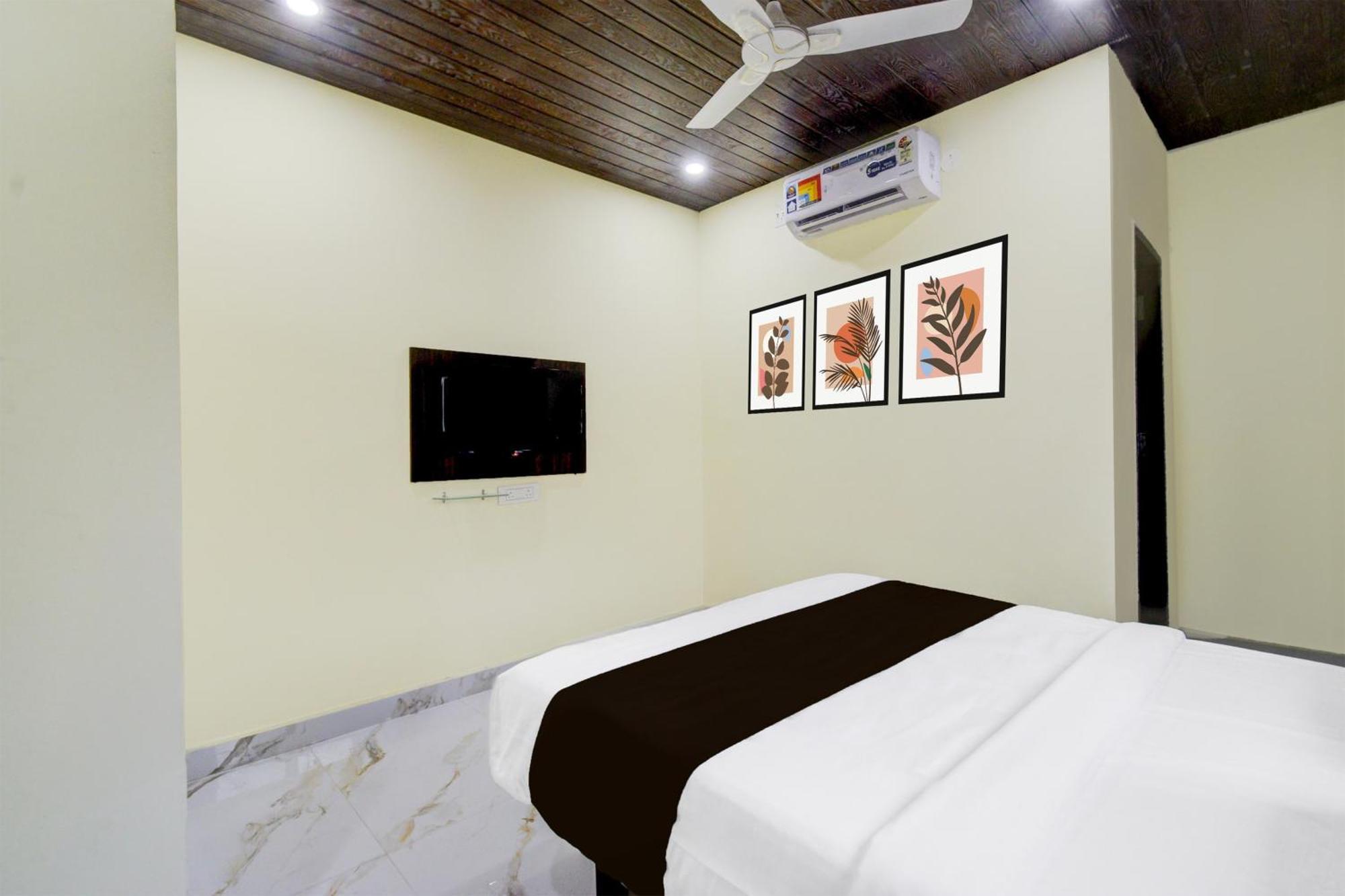 Super Collection O Srisailam Highway Hotel Shamshabad Ngoại thất bức ảnh