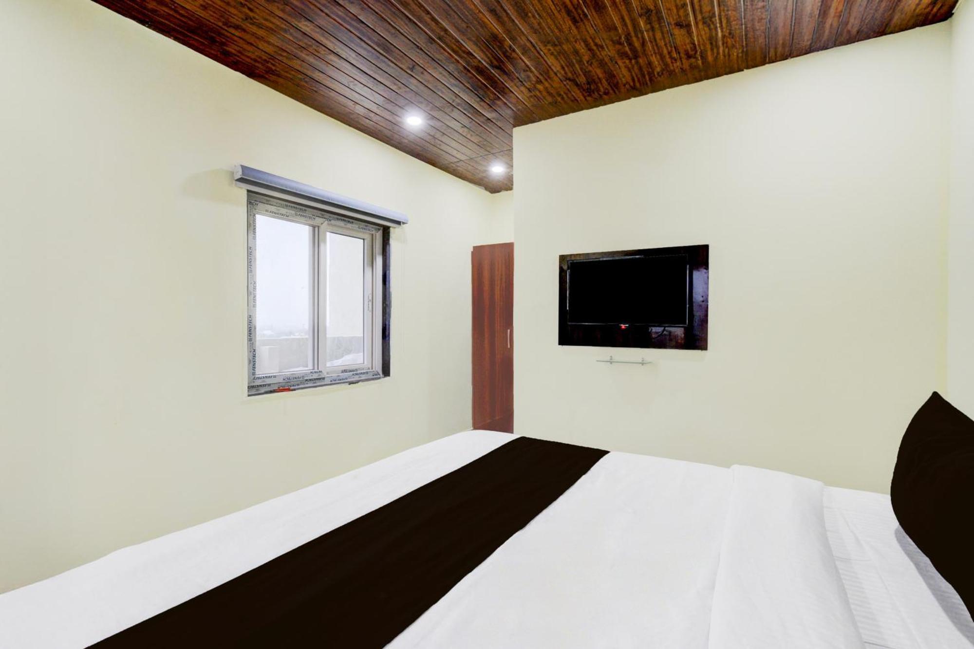Super Collection O Srisailam Highway Hotel Shamshabad Ngoại thất bức ảnh