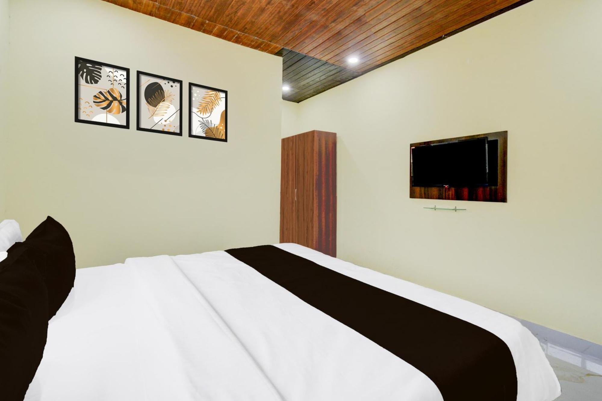 Super Collection O Srisailam Highway Hotel Shamshabad Ngoại thất bức ảnh